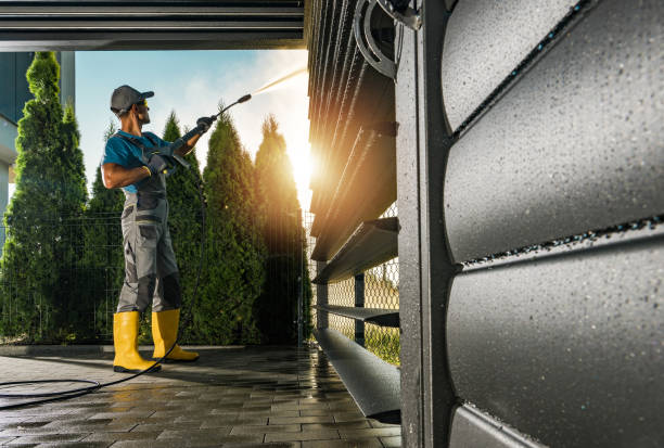 Best House Exterior Washing  in Victoria, KS